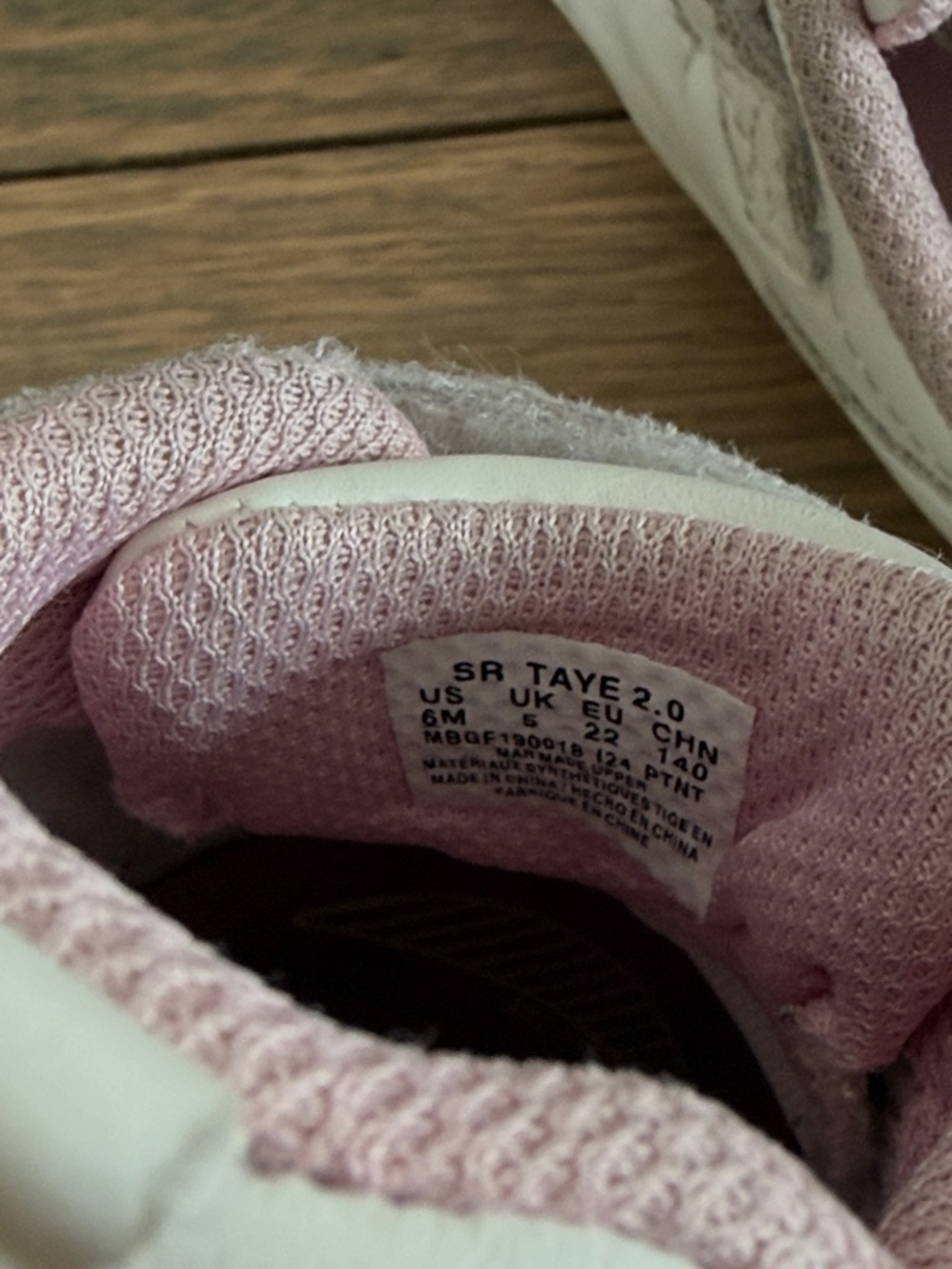 Stride Rite 360 Baby Taye 2.0 Baby Girl Toddler Sneakers Size 6 - Picture 8 of 8